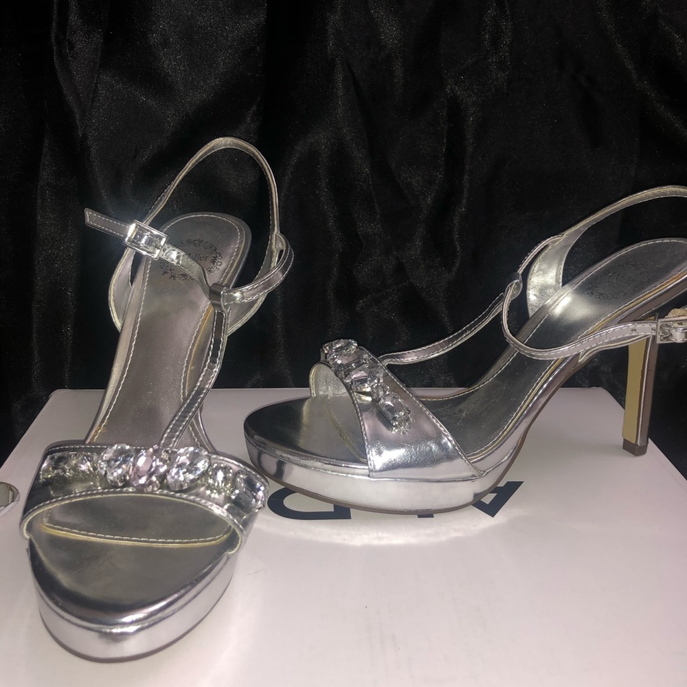 Silver diamond heels